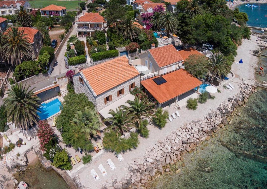 Luxury Beachfront Villa Mare With Private Pool At The Beach Orebic - Peljesac 外观 照片